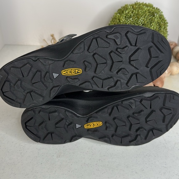 KEEN UNEEK SNK CHUKKA II WP W BLACK/BLACK Sz 9 - Picture 6 of 12
